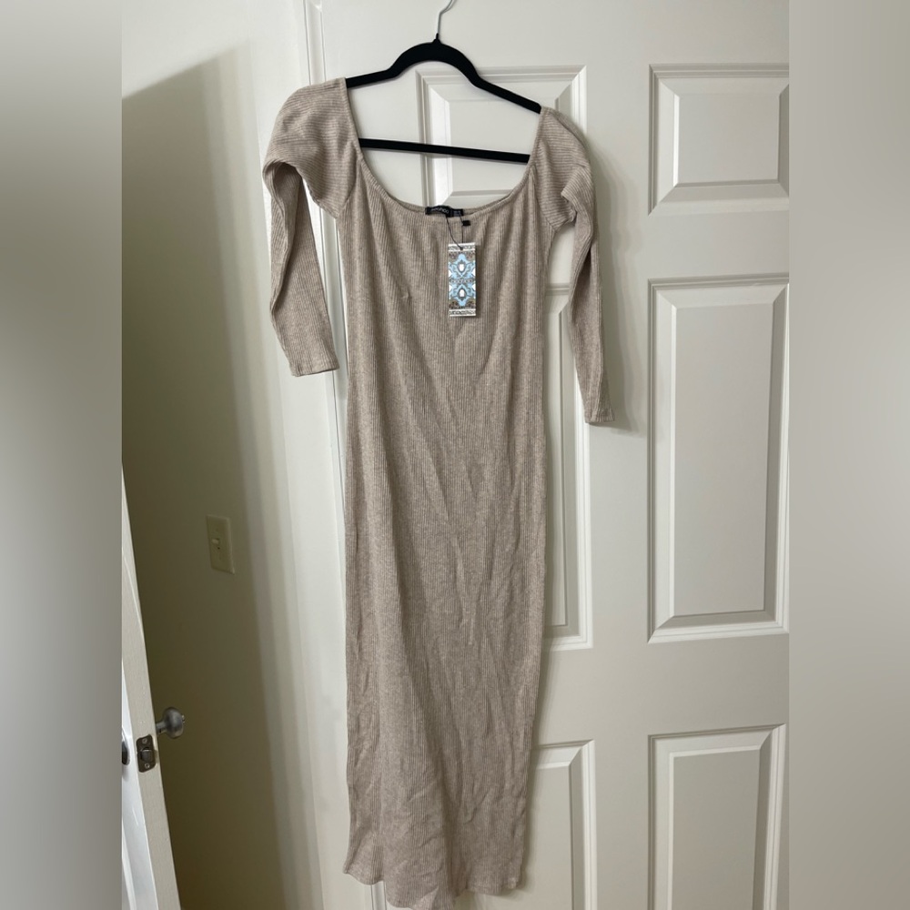 Boohoo plus size ribbed drop shoulder midi dress